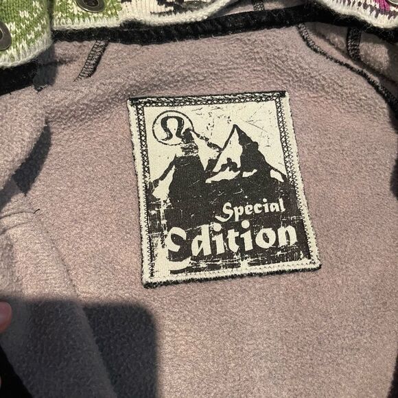 RARE lululemon scuba hoodie special edition - Picture 11 of 15